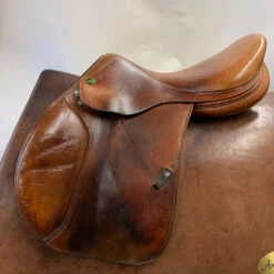 Prestige Close Contact Saddle - 17"