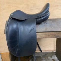 Butet Dressage Saddle 18" GAI