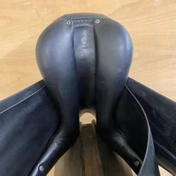 Butet Dressage Saddle 18" GAI -Best Saddle Shop IMG 7781 scaled