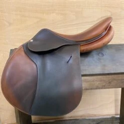 Butet Saumar Jump Saddle 17.5" TEA