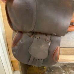 Butet Saumar Jump Saddle 17.5" TEA -Best Saddle Shop IMG 7793 scaled