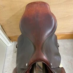 CWD SE02 Jump Saddle 17.5" BAK -Best Saddle Shop IMG 8081 scaled