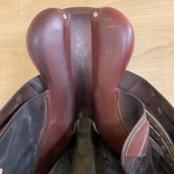 CWD SE02 Jump Saddle 17.5" BAK -Best Saddle Shop IMG 8083 scaled