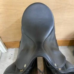 Sommer Diplomat Dressage Saddle 18" SOA -Best Saddle Shop IMG 8117 scaled
