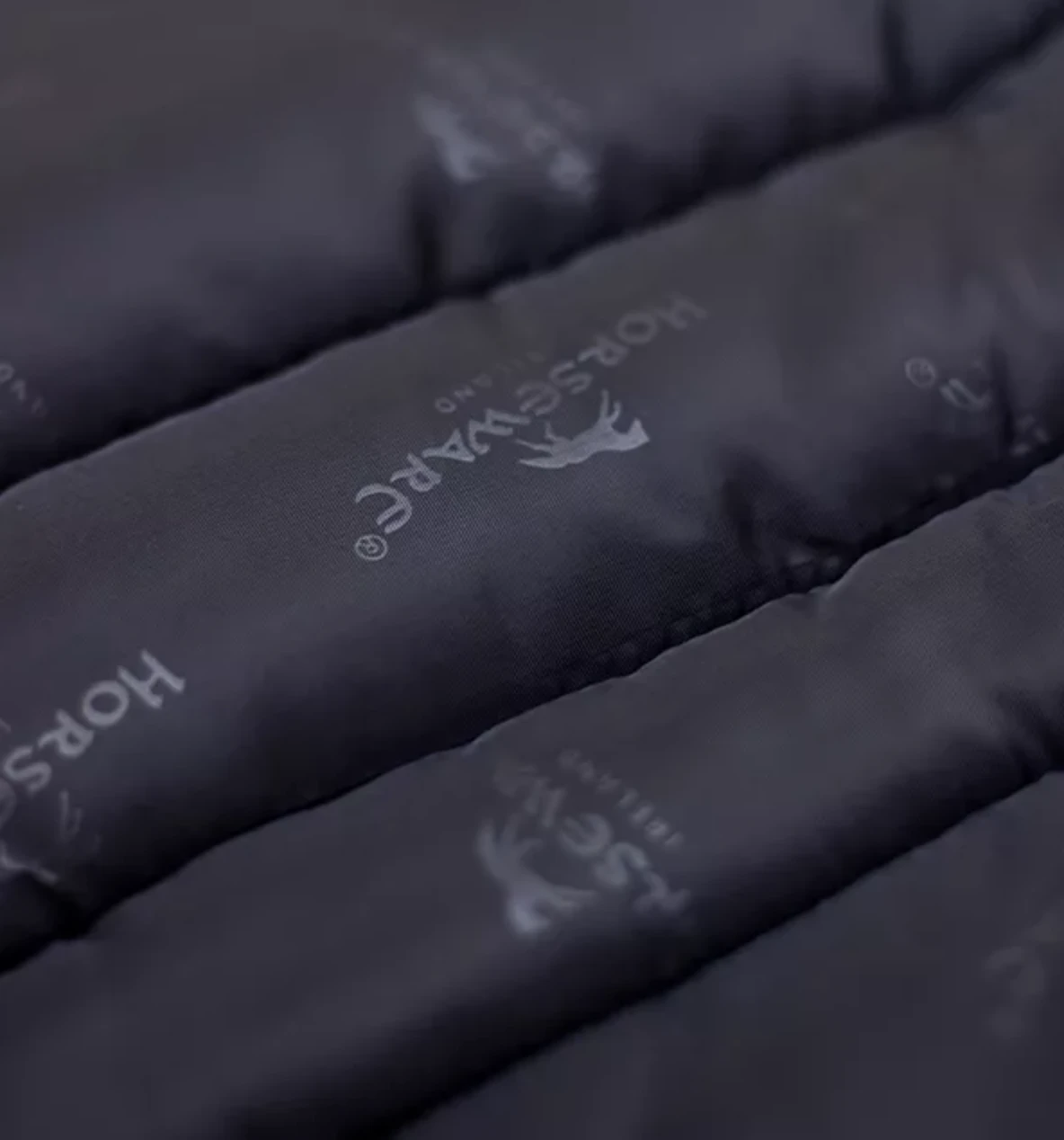 Horseware Ireland Rambo Stable Blanket 200g 2 Horseware Ireland Rambo Stable Blanket 200g - Image 2